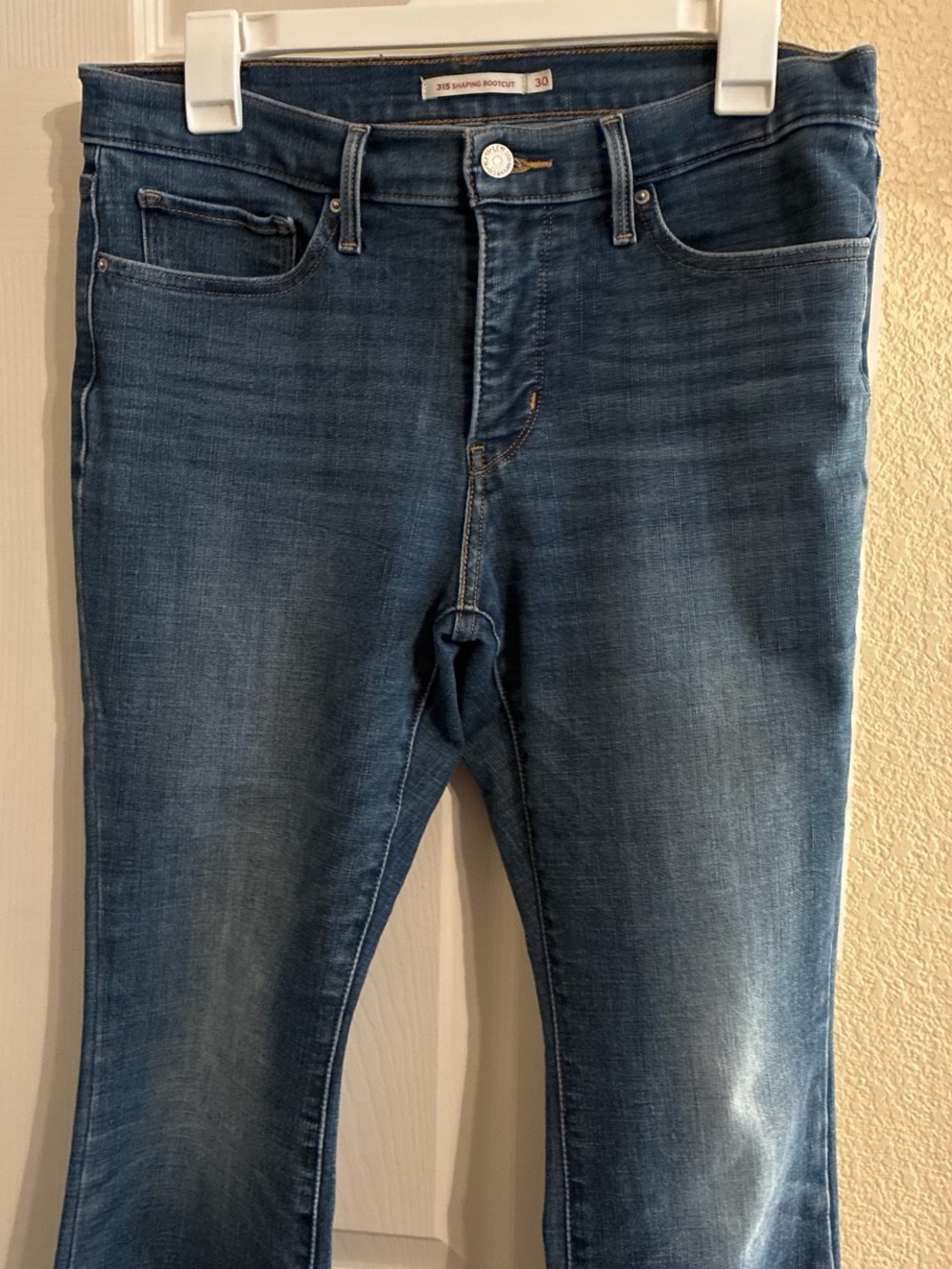 Levi's Women's Boot Cut Jeans - Medium Blue Wash